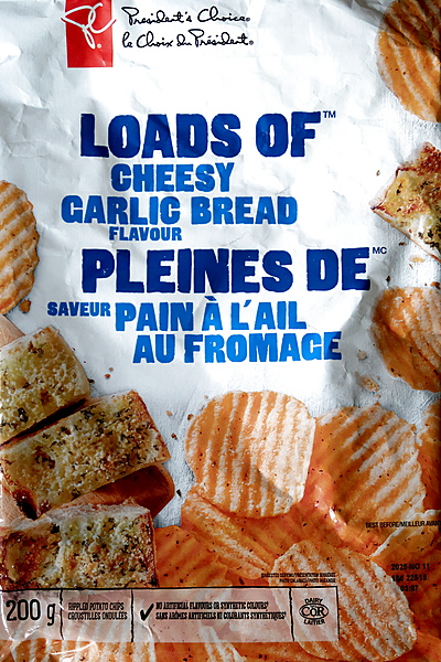 Picture of President's Choice Loads of Cheesy Garlic Bread